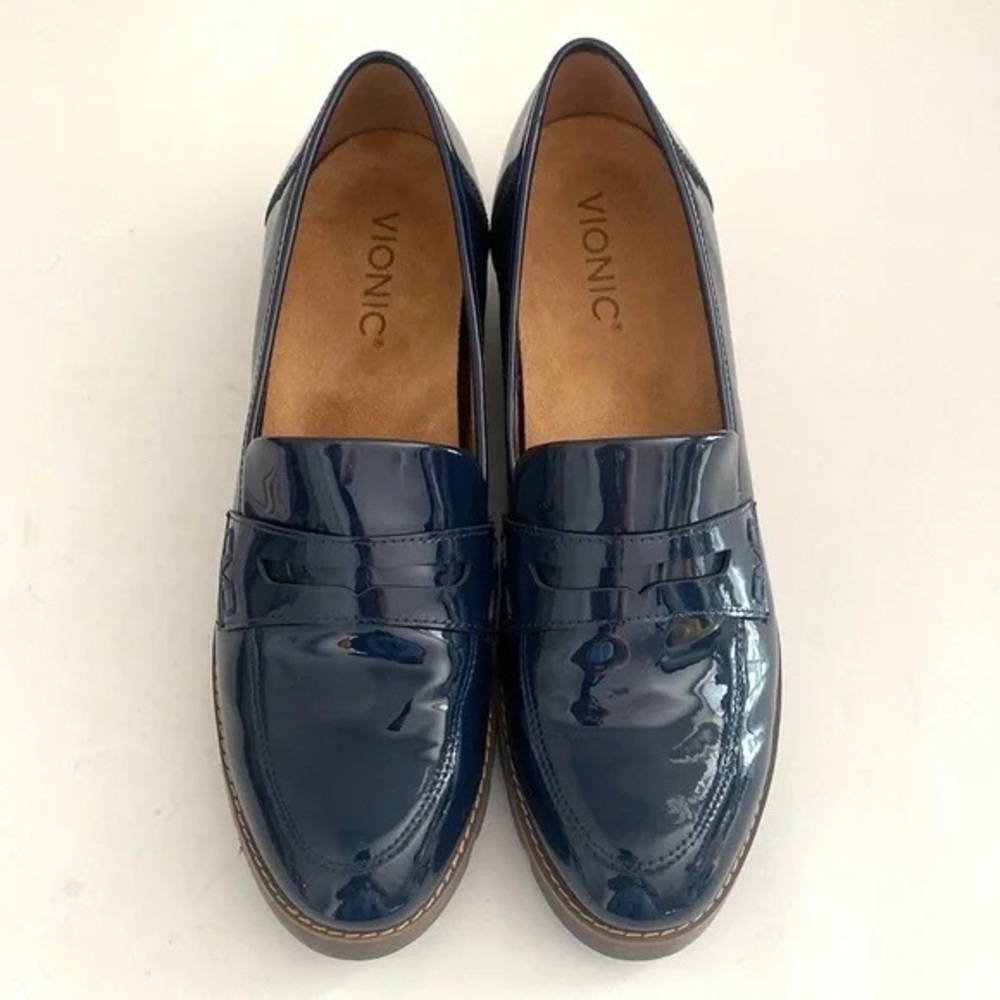Vionic Cheryl Penny Loafer Shoes Blue Patent Leather Lug Sole Women's Size 6.5